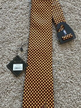 Cleveland Cavaliers NBA Neck Tie Maroon & Gold Eagles Wings NWT